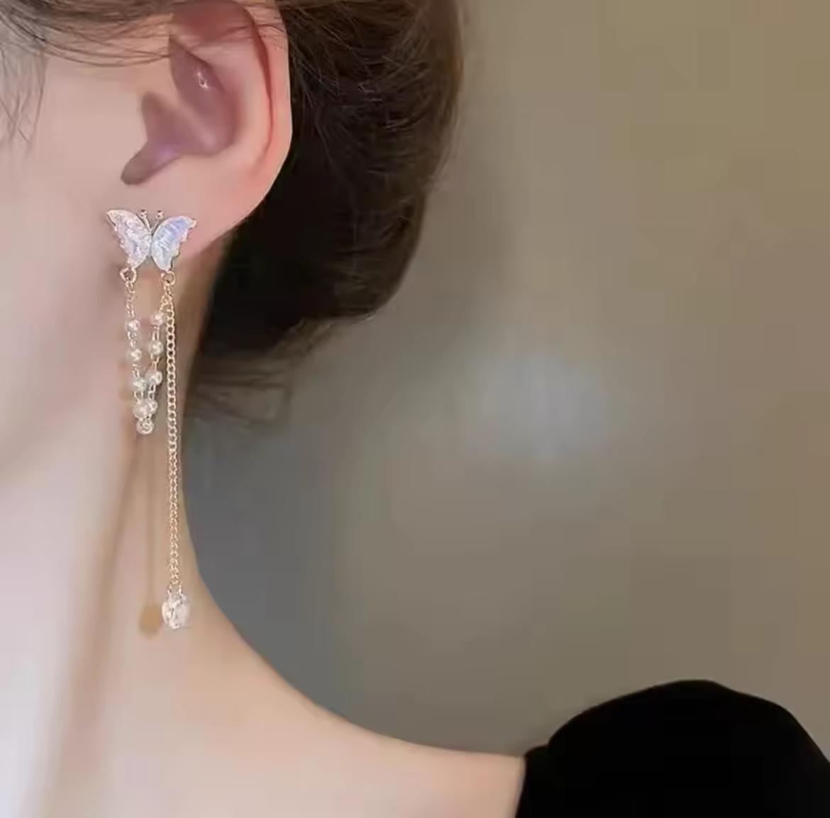 S925 Elegant Butterfly with Pearl Tassels Drop Earrings – Delicate, Feminine & Stylish Fashion Jewelry for Women & Girls golden